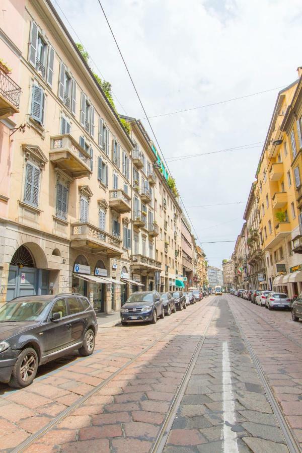 Elegante E Completamente Arredato Apt In Duomo ميلان المظهر الخارجي الصورة