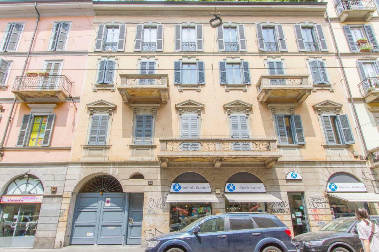 Elegante E Completamente Arredato Apt In Duomo ميلان المظهر الخارجي الصورة